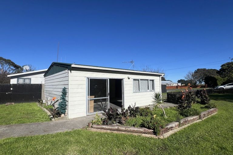 Photo of property in 19 Vera Street, Marton, 4710