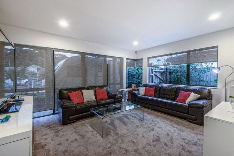 Photo of property in 25 Landing Drive, Albany, Auckland, 0632