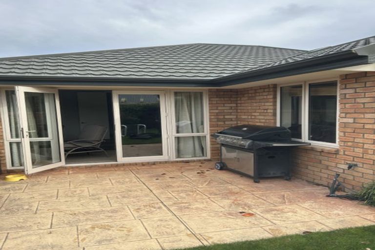 Photo of property in 18 Mistral Road, Northwood, Christchurch, 8051