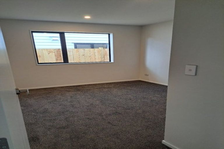 Photo of property in 20 Rorotu Avenue, Karaka, Papakura, 2113