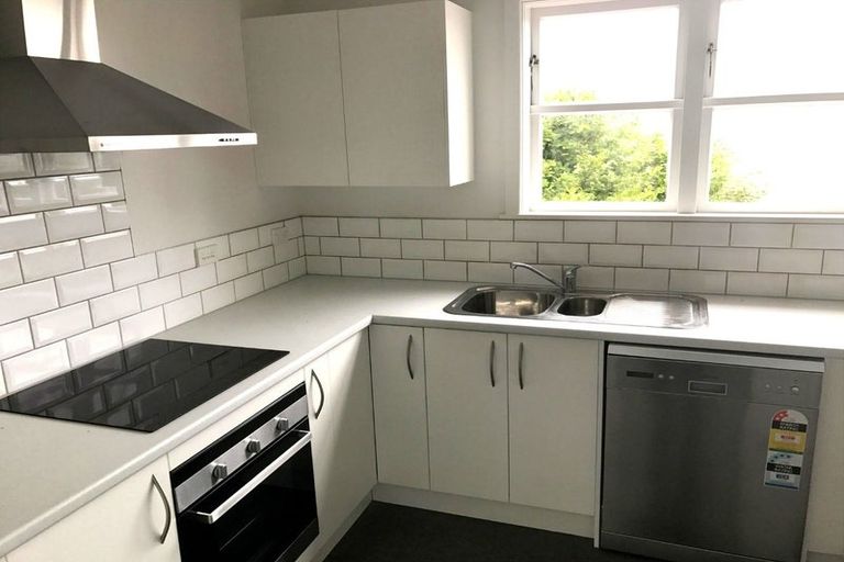 Photo of property in 156 Washington Avenue, Brooklyn, Wellington, 6021