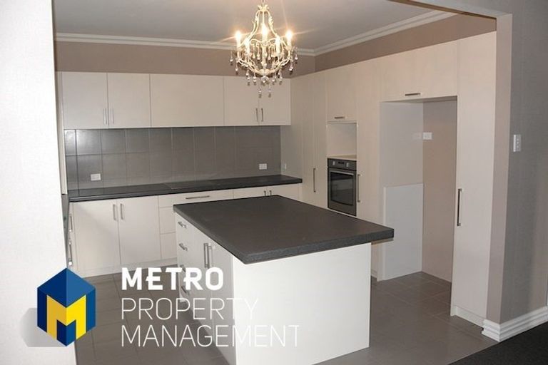 Photo of property in 160 Gladstone Road North, Mosgiel, 9024