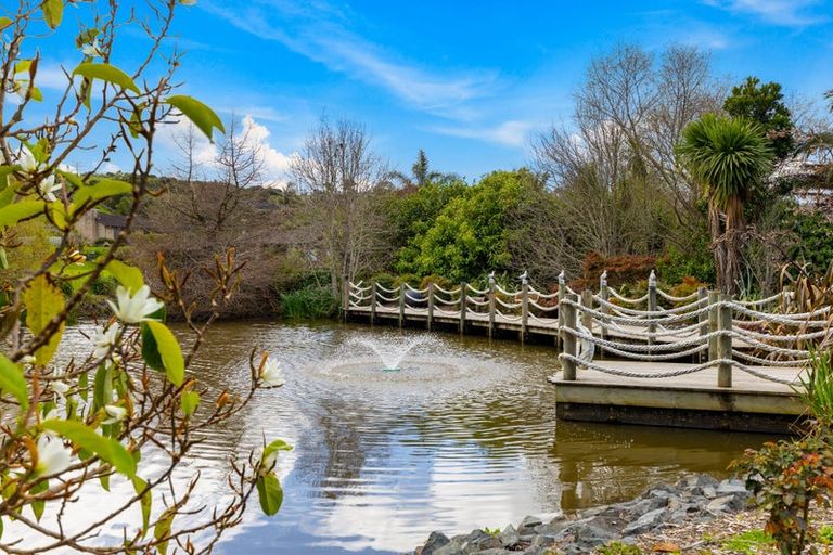 Photo of property in 41 Whangaparaoa Road, Red Beach, 0932