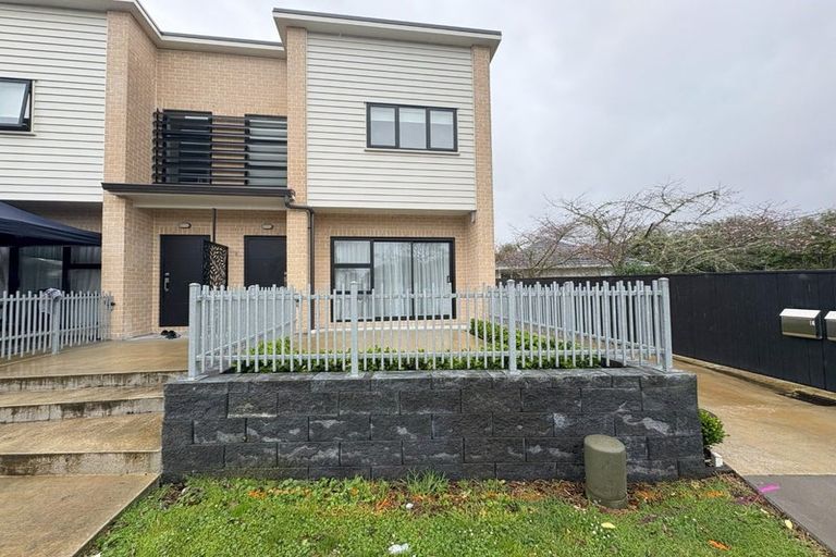 Photo of property in 40b Kervil Avenue, Te Atatu Peninsula, Auckland, 0610