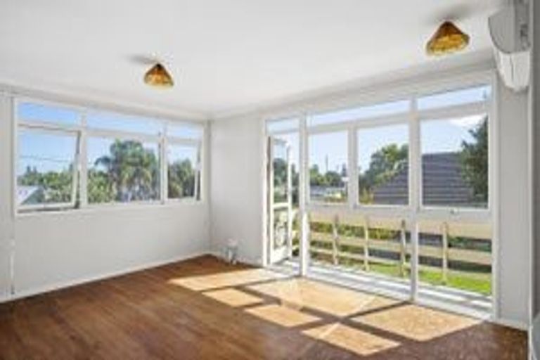Photo of property in 17a Kent Street, Levin, 5510
