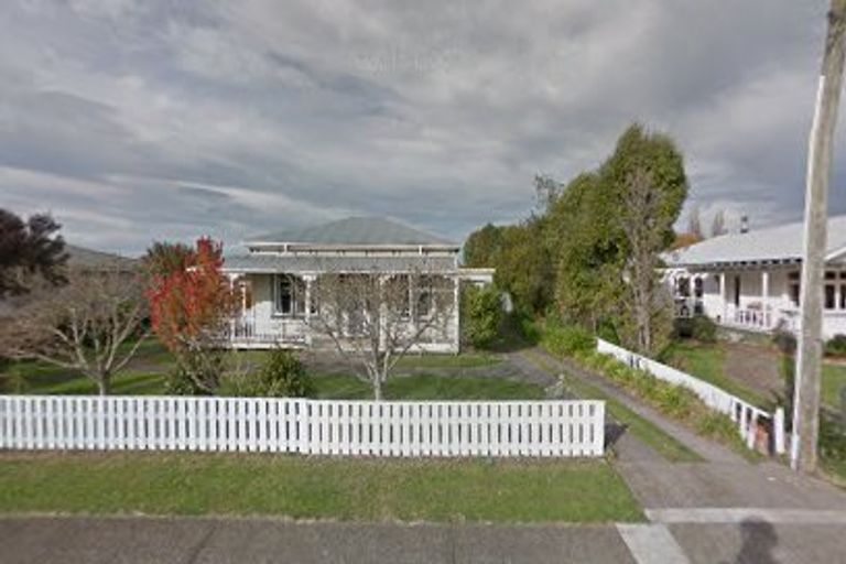 Photo of property in 10 Melville Street, Waipawa, 4210