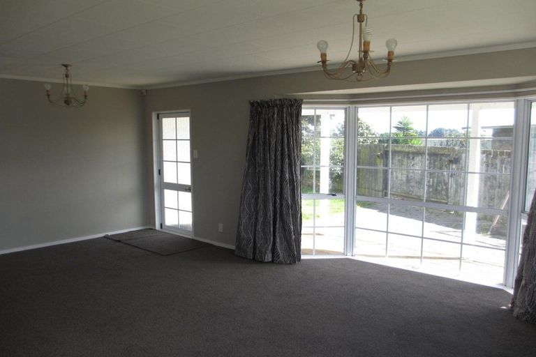 Photo of property in 15 Mercury Street, Milson, Palmerston North, 4414