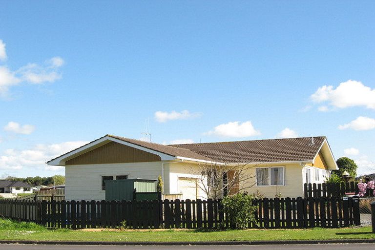 Photo of property in 28 Skerman Street, Marton, 4710