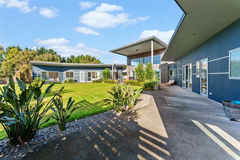 Photo of property in 68 Mcgiven Drive, Ridgewood, New Plymouth, 4371