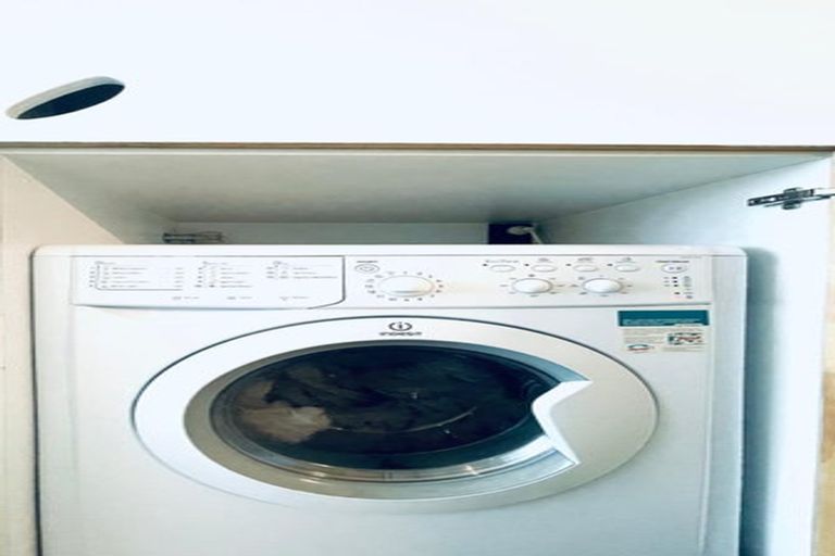 Photo of property in Qba Apartments, 2d/51 Webb Street, Mount Cook, Wellington, 6011