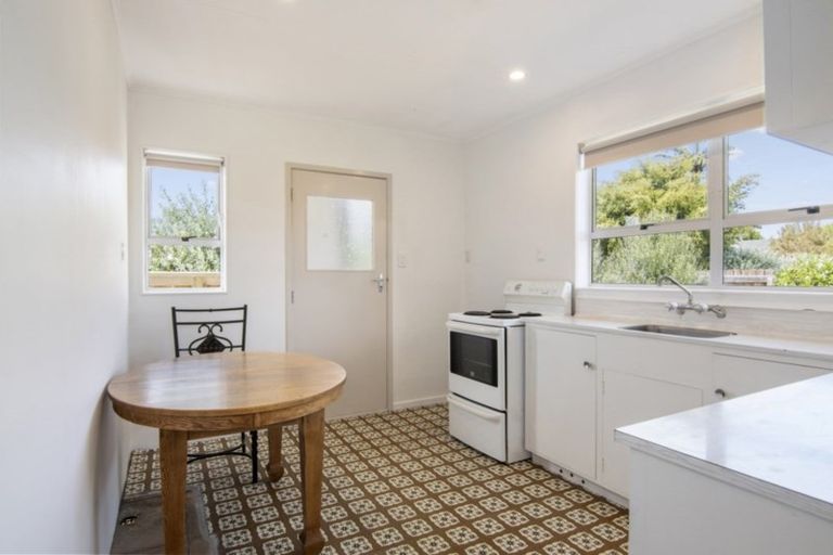 Photo of property in 2/103 Parkers Road, Tahunanui, Nelson, 7011