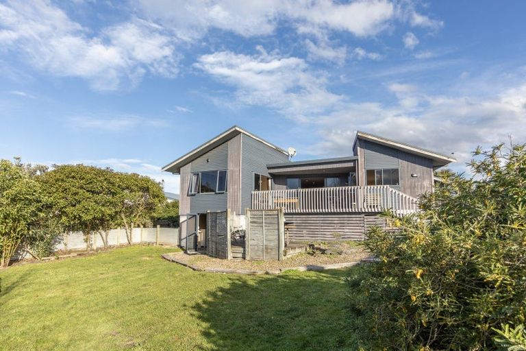Photo of property in 3 Abbot Avenue, Waipawa, 4210