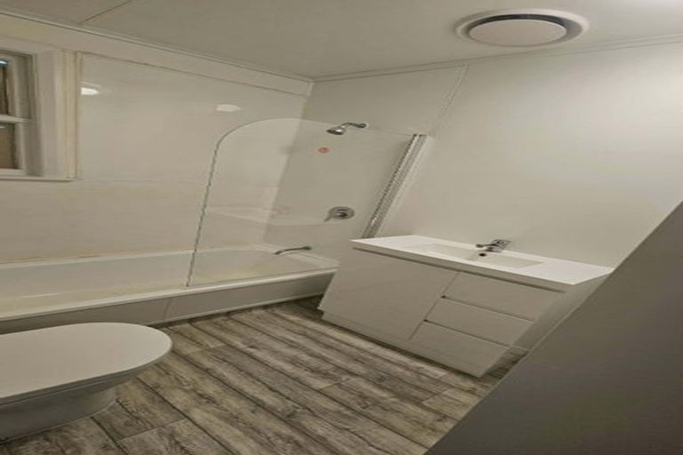 Photo of property in 23-25 Stephens Crescent, Highbury, Palmerston North, 4412