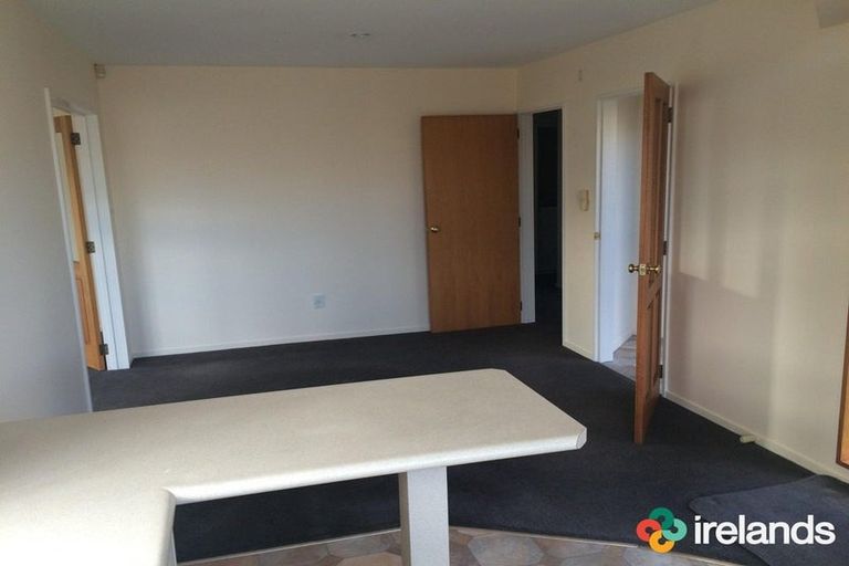 Photo of property in 17a Wittys Road, Avonhead, Christchurch, 8042