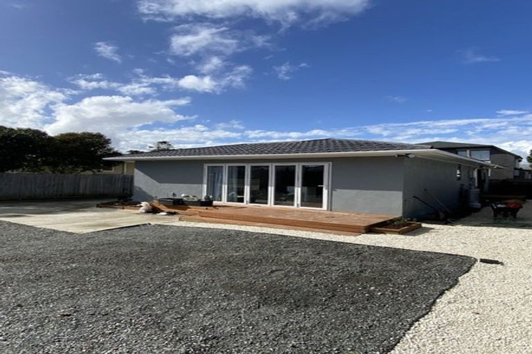Photo of property in 14 Evans Road, Weymouth, Auckland, 2103