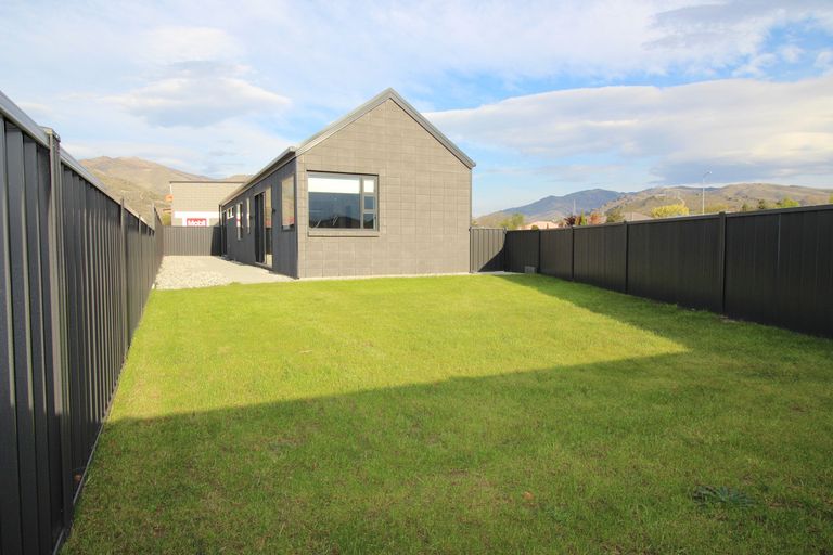 Photo of property in 1 Melmore Terrace, Cromwell, 9310