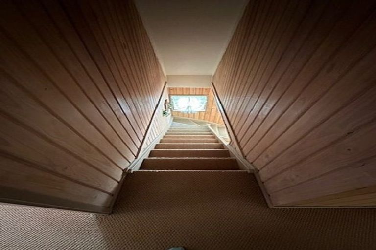 Photo of property in 4 Westpark Drive, West Harbour, Auckland, 0618