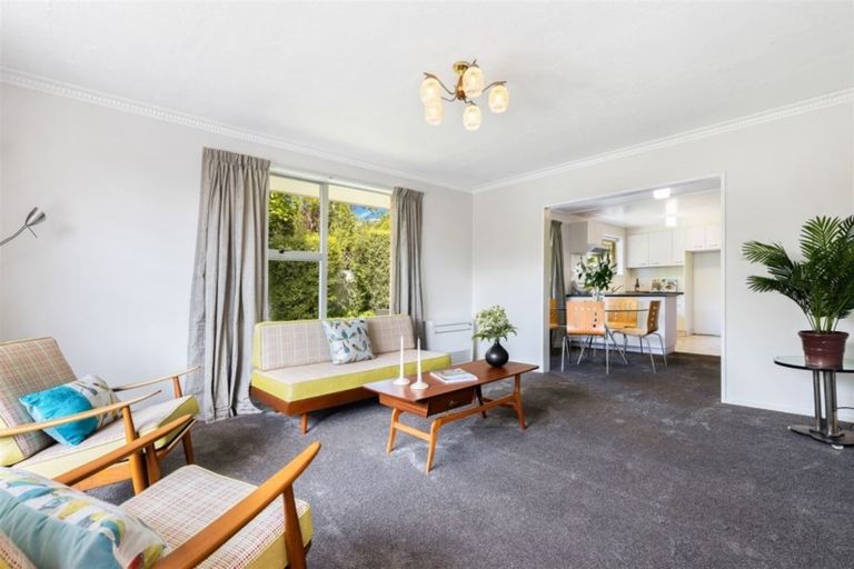 Photo of property in 2/17 Karen Lane, Beckenham, Christchurch, 8023