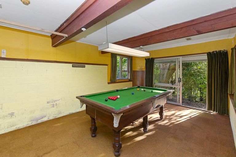 Photo of property in 85 Scenic Drive, Titirangi, Auckland, 0604