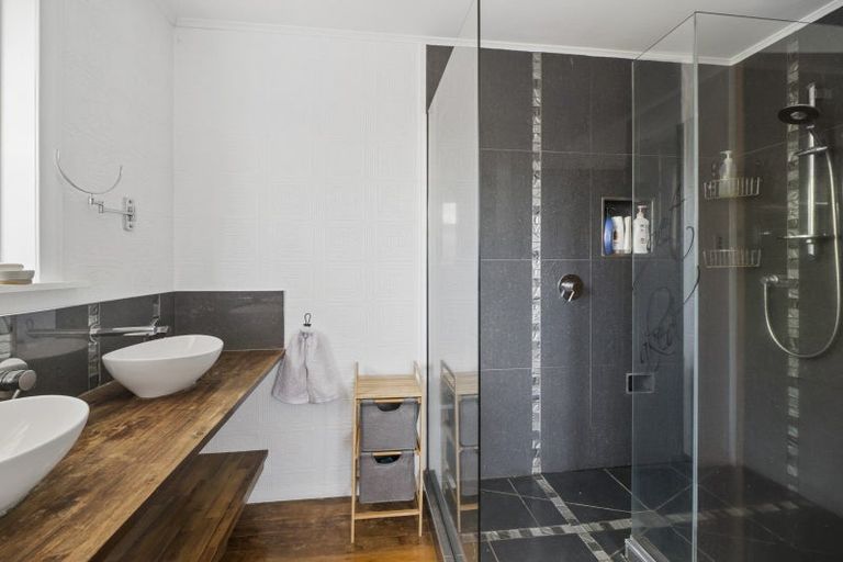 Photo of property in 4 Wera Street, Hawera, 4610