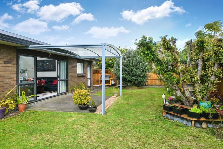 Photo of property in 25 Robertson Road, Favona, Auckland, 2024
