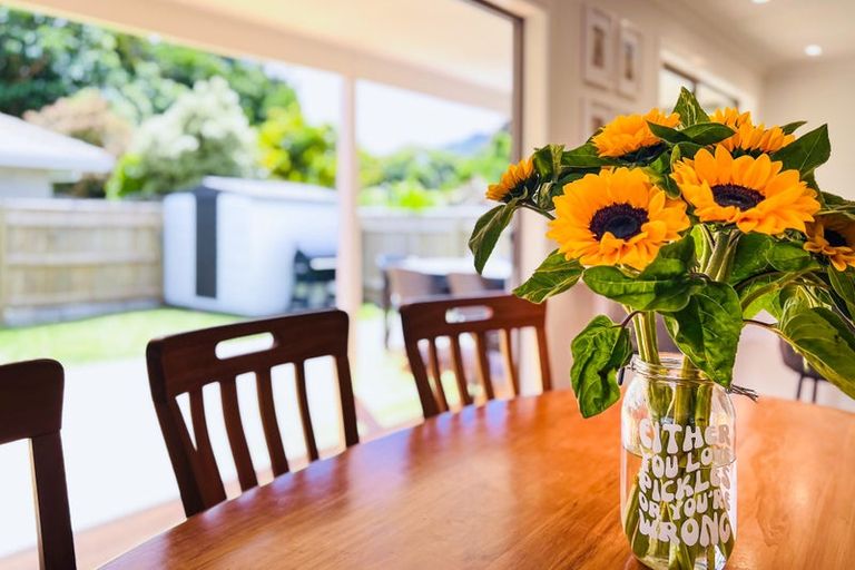 Photo of property in 21 Kohekohe Road, Waikanae, 5036