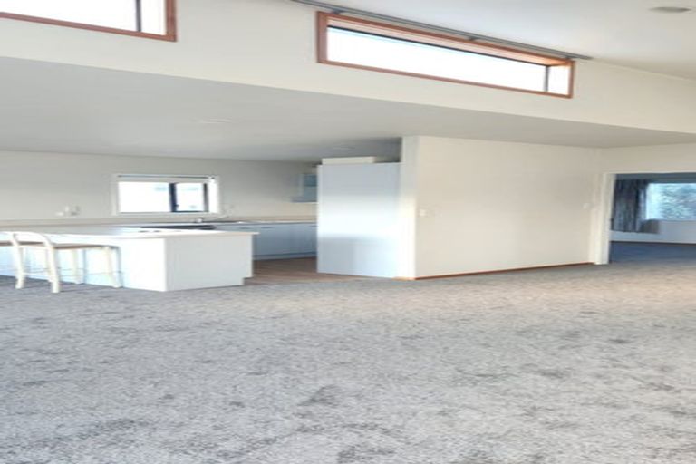 Photo of property in 14 Marina View, Paremata, Porirua, 5026