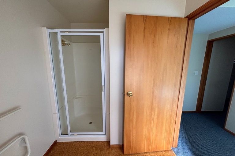 Photo of property in 2/4 Sulby Road, Cashmere, Christchurch, 8022