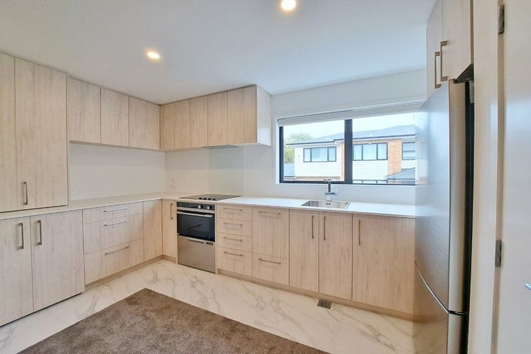 Photo of property in 7/61 Matipo Road, Te Atatu Peninsula, Auckland, 0610