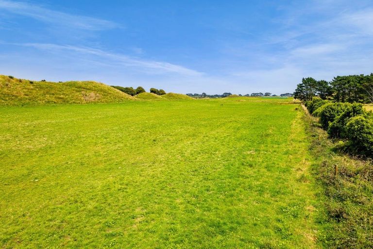 Photo of property in 955 Opua Road, Opunake, 4681