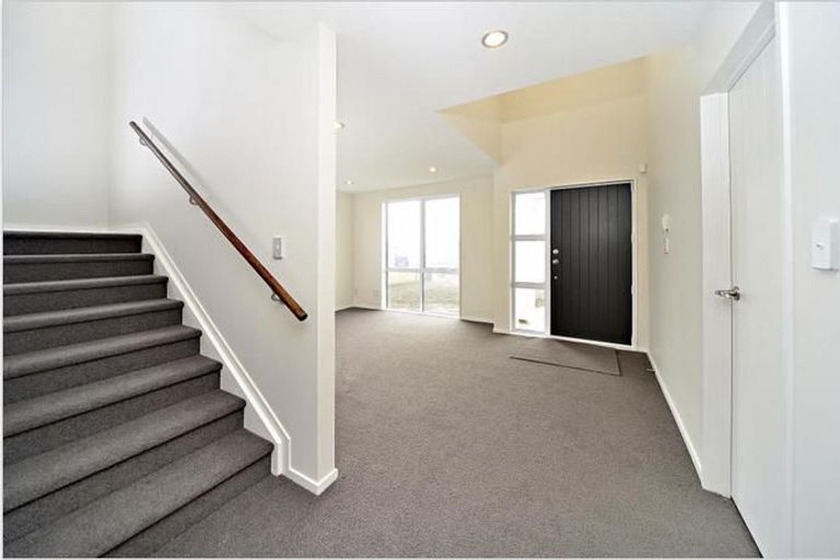 Photo of property in 68 Keri Vista Rise, Papakura, 2110