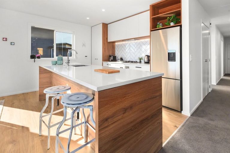 Photo of property in 156 Navigation Drive, Whitby, Porirua, 5024