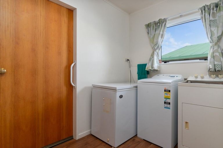 Photo of property in 33 Reading Street, Greytown, 5712