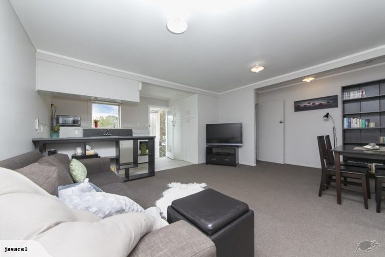 Photo of property in 36 Stottholm Road, Titirangi, Auckland, 0604