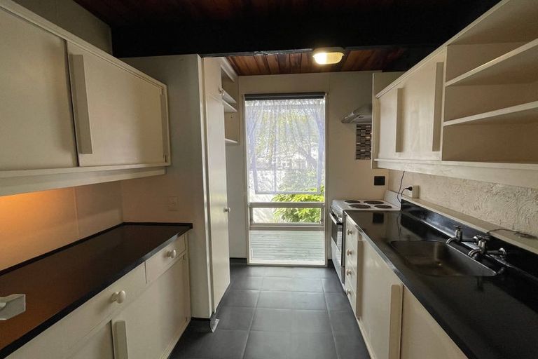 Photo of property in 28b Ranelagh Street, Karori, Wellington, 6012