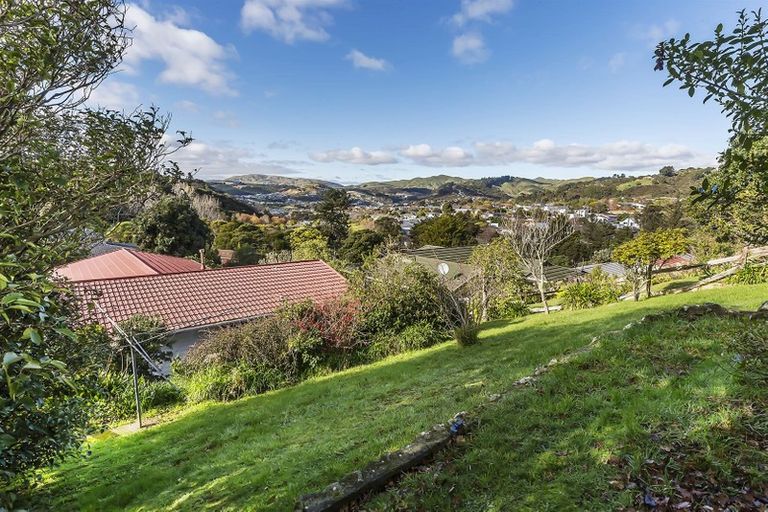 Photo of property in 56 Spinnaker Drive, Whitby, Porirua, 5024