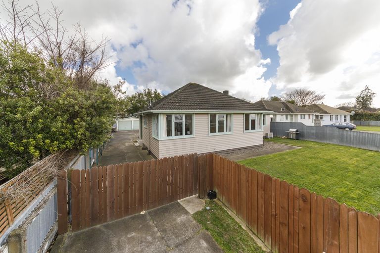 Photo of property in 6 Rochester Street, Awapuni, Palmerston North, 4412