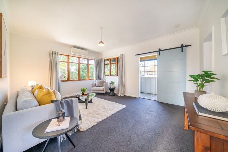 Photo of property in 53 Palmer Crescent, Silverstream, Upper Hutt, 5019