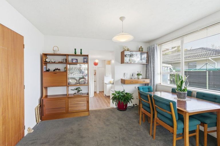 Photo of property in 2/1 Karnak Crescent, Russley, Christchurch, 8042