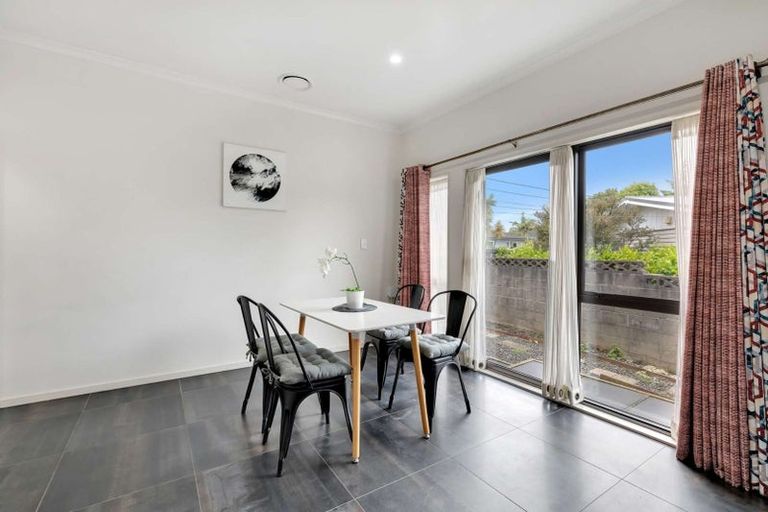 Photo of property in 7a Woodvale Road, Glen Eden, Auckland, 0602