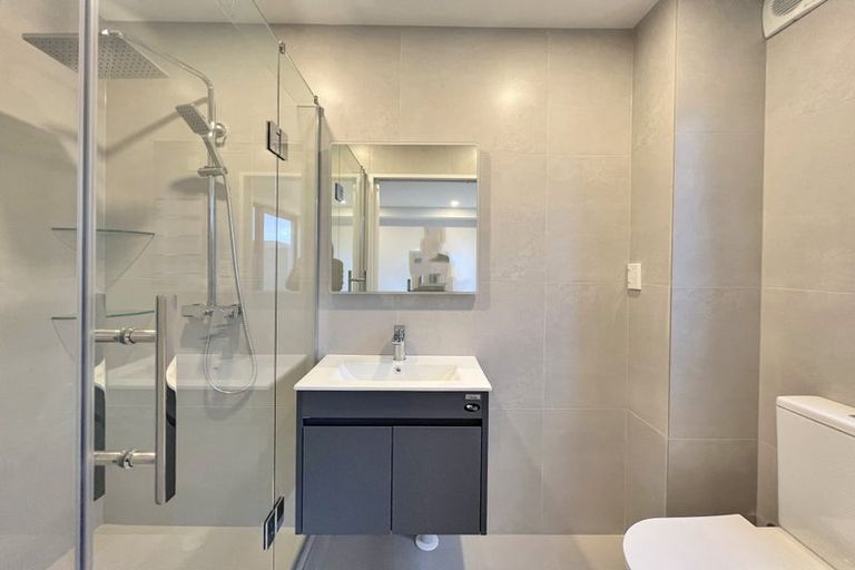 Photo of property in 3b Wilbur Place, Pakuranga Heights, Auckland, 2010