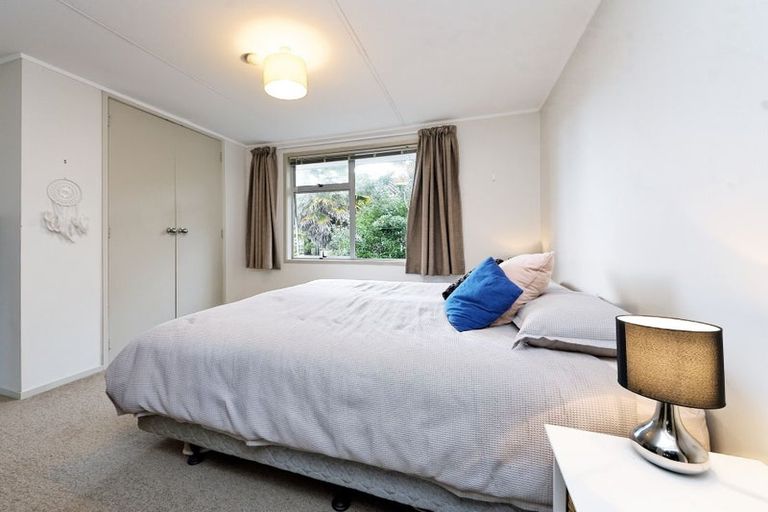 Photo of property in 32 Glenbervie Crescent, Massey, Auckland, 0614