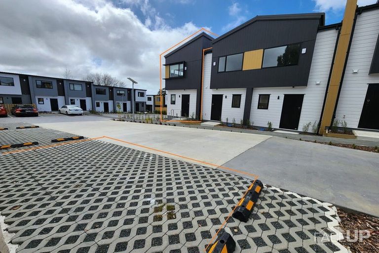 Photo of property in 15/241 Don Buck Road, Massey, Auckland, 0614