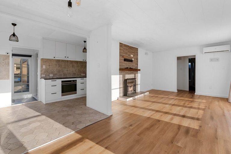 Photo of property in 26 Charles Road, Hannahs Bay, Rotorua, 3010