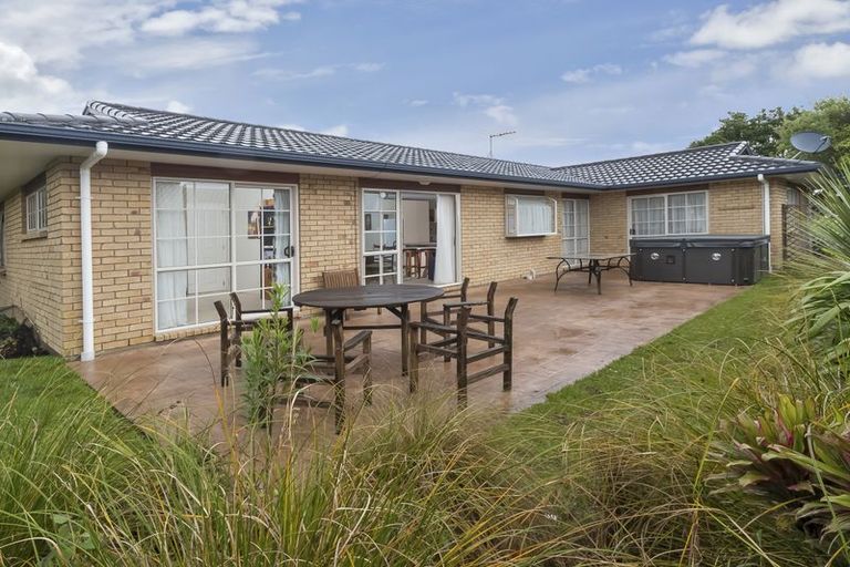 Photo of property in 19 Farmdale Court, Flat Bush, Auckland, 2019