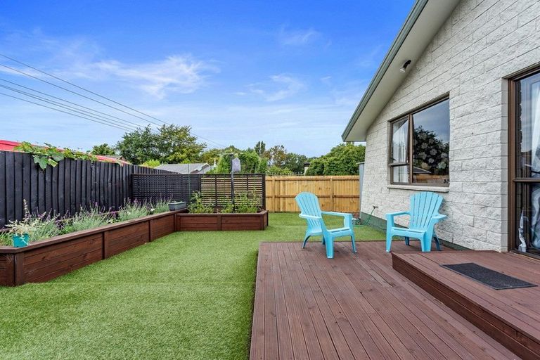Photo of property in 24 Yellowstone Crescent, Burwood, Christchurch, 8083