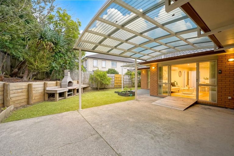Photo of property in 24 Sapperton Drive, Henderson, Auckland, 0612