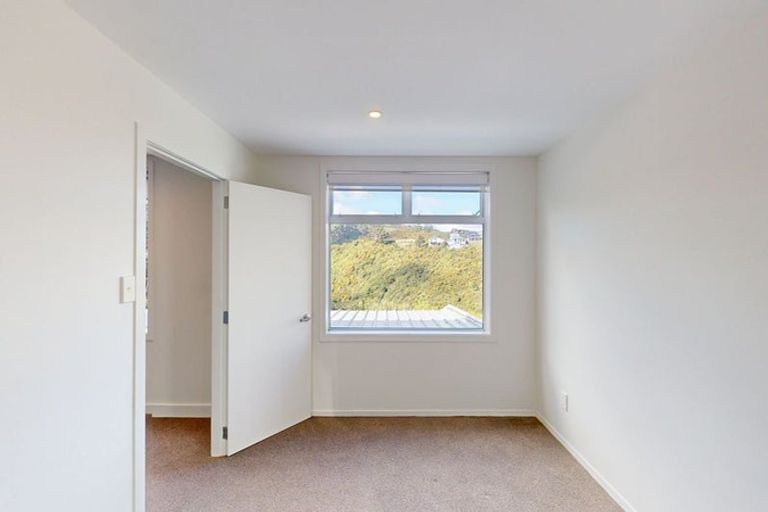 Photo of property in 25f2 Kitchener Terrace, Johnsonville, Wellington, 6037