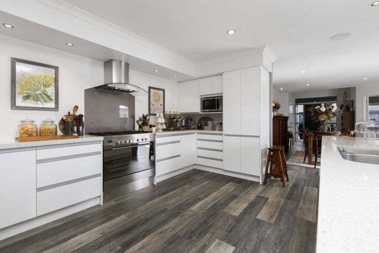 Photo of property in 134 Oriental Parade, Papamoa Beach, Papamoa, 3118