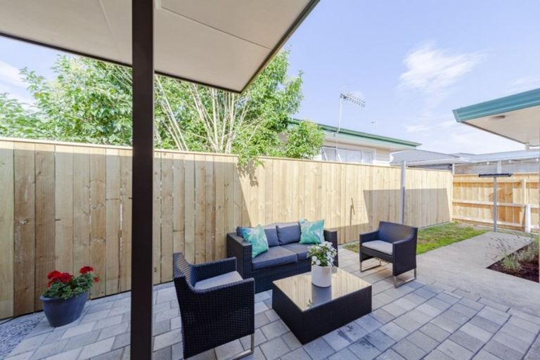 Photo of property in 1/24 King Street, Taradale, Napier, 4112